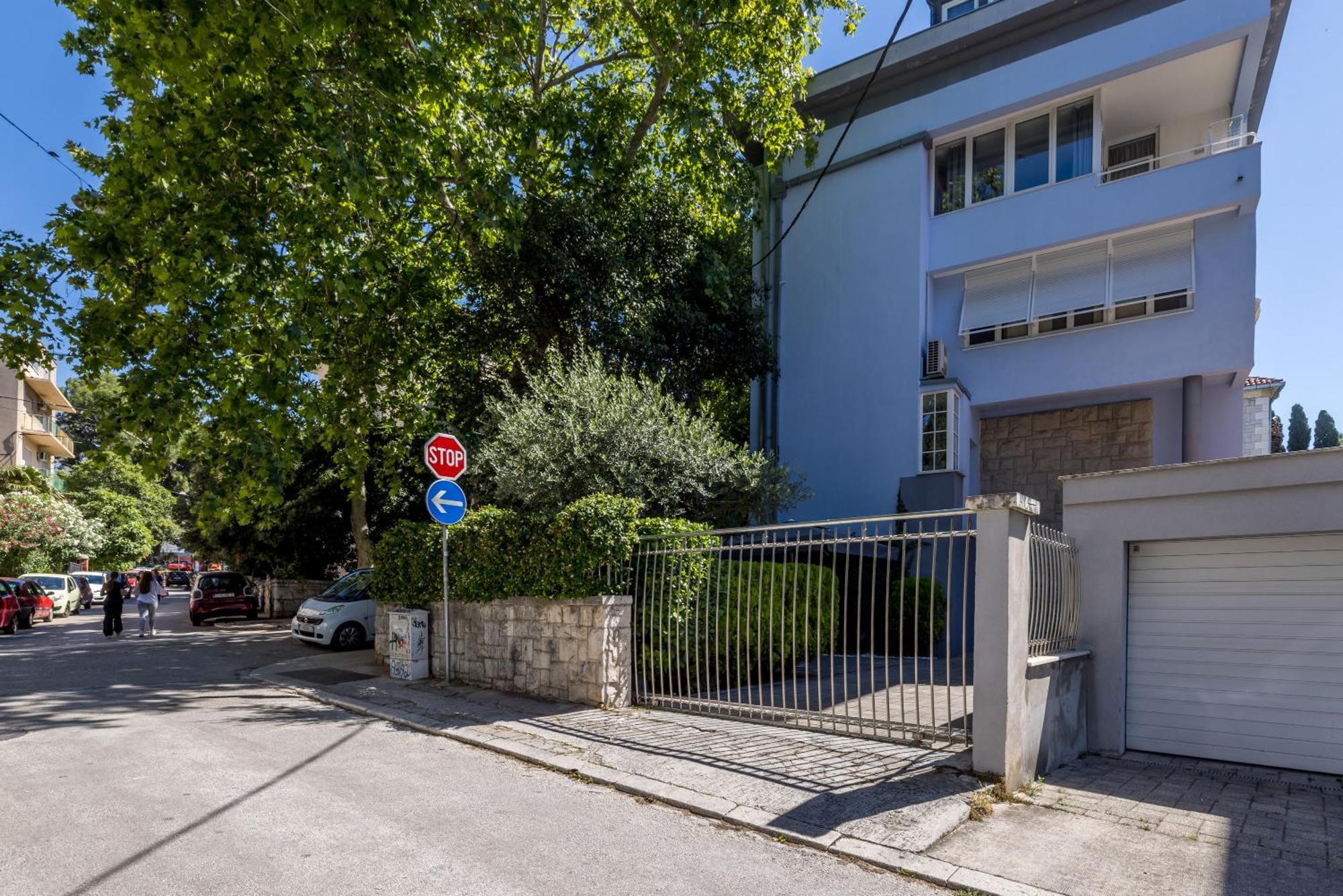 Oasis By Bacvice Beach, Private Parking & Garden - Casa Moro Apartment Split